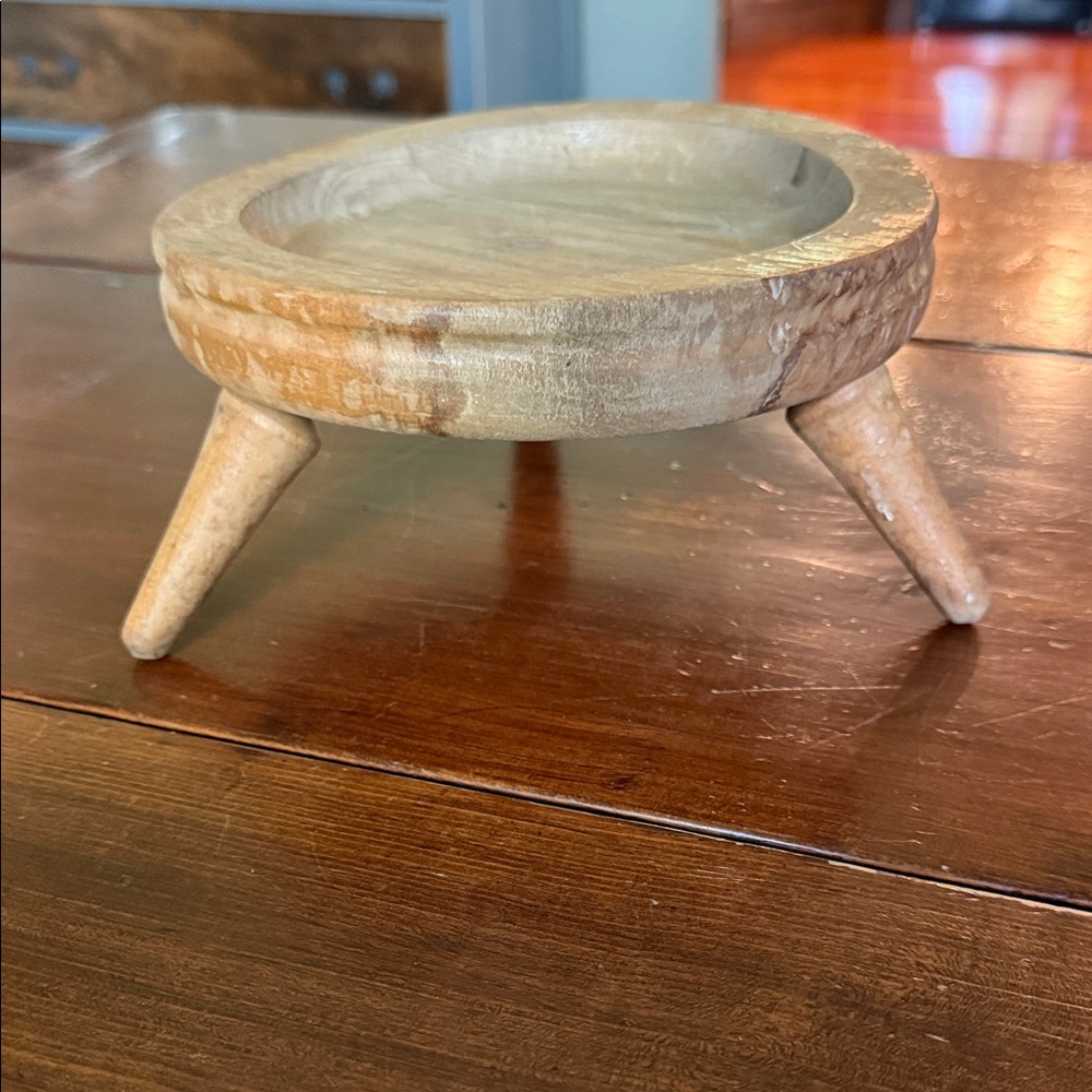 Wooden Tripod Stand